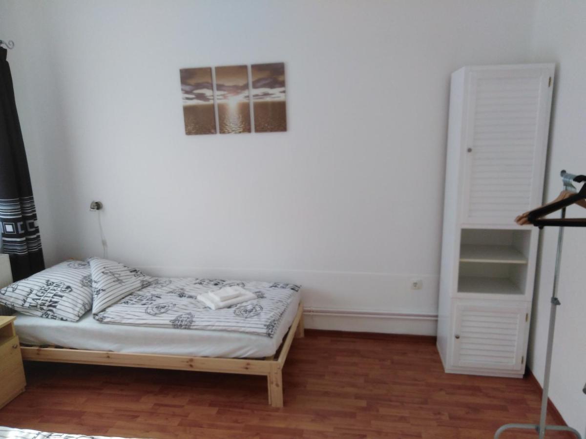 Arinza Apartman Vendeghaz Mezokovesd Exterior photo