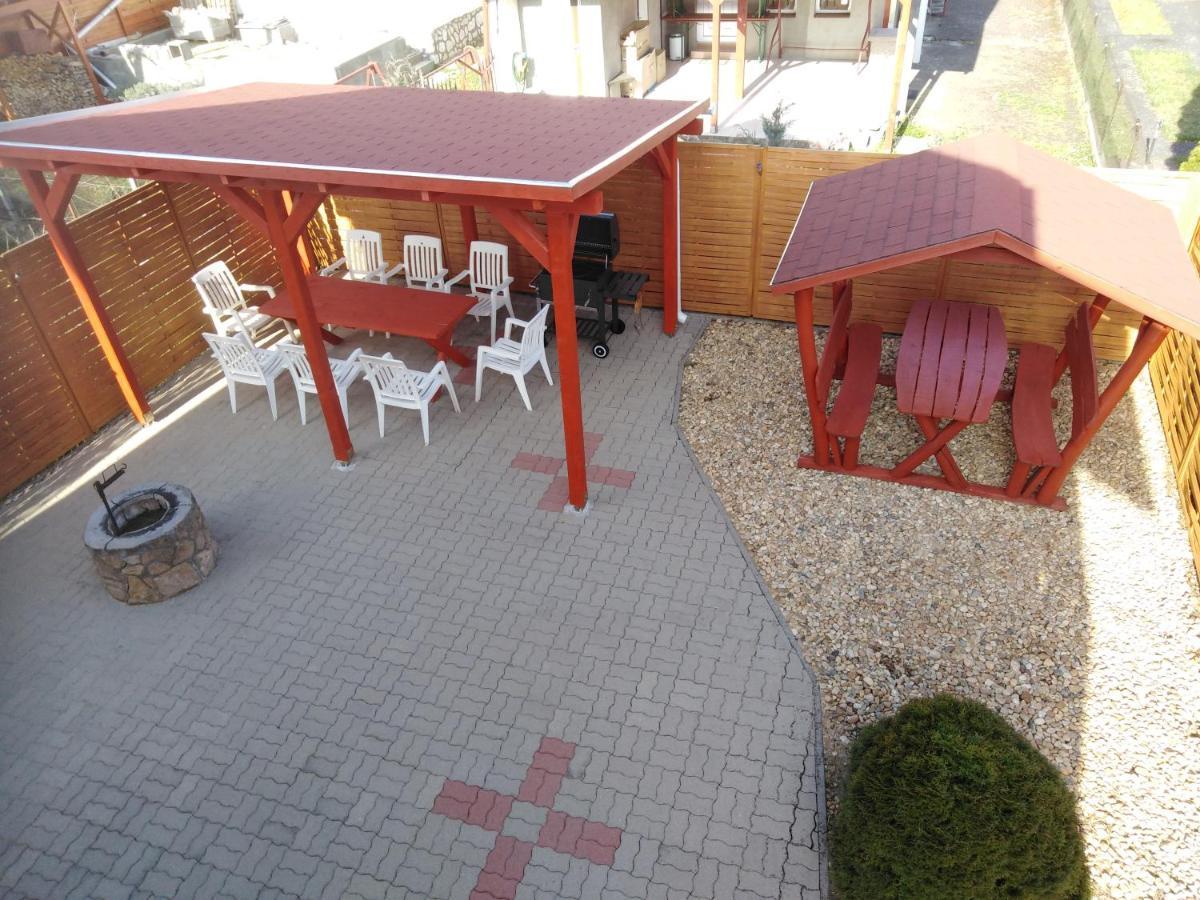 Arinza Apartman Vendeghaz Mezokovesd Exterior photo